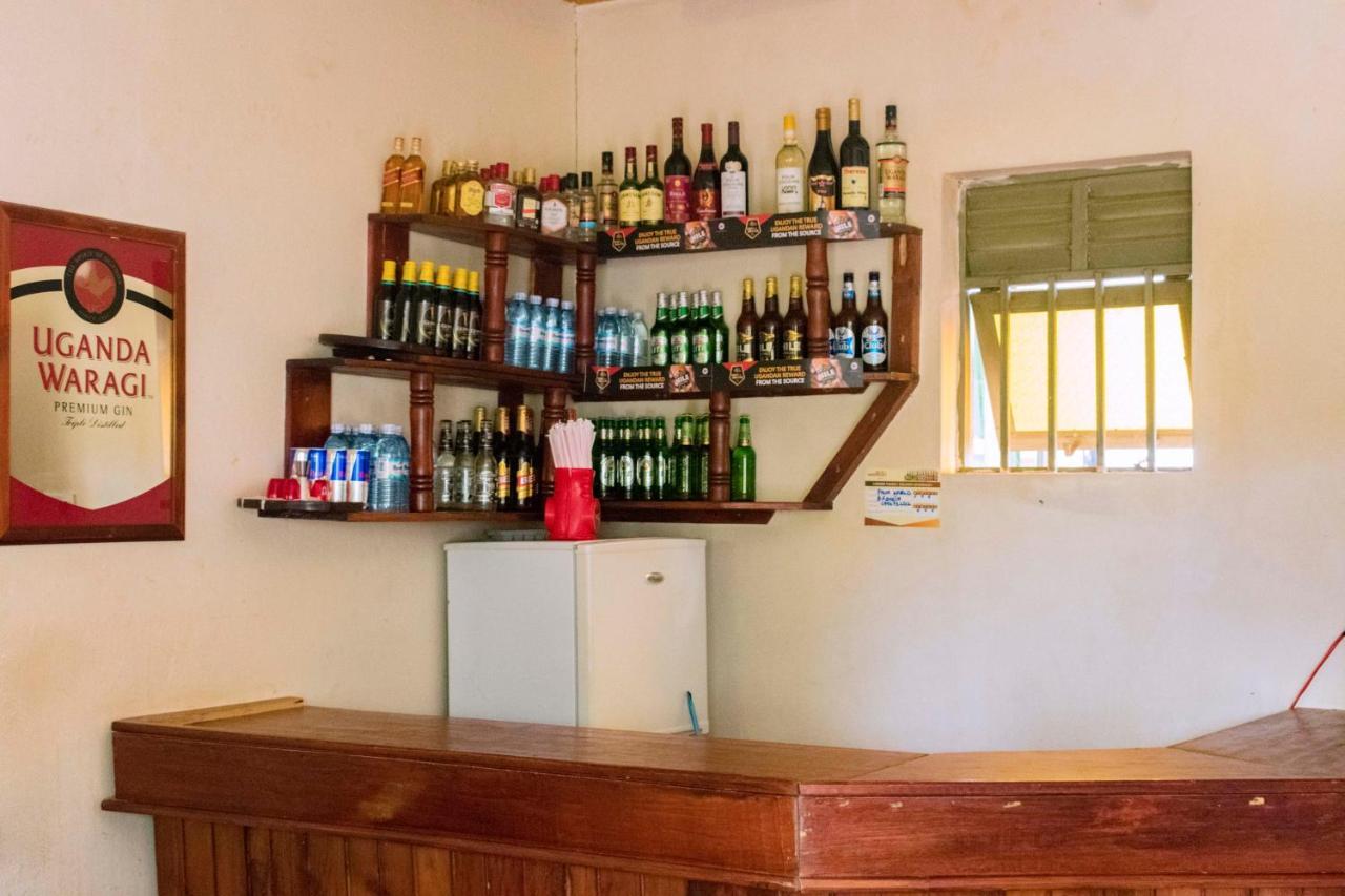 Palm World Hotels Mbarara Bagian luar foto