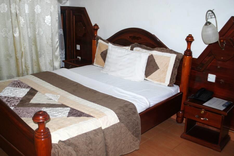 Palm World Hotels Mbarara Bagian luar foto